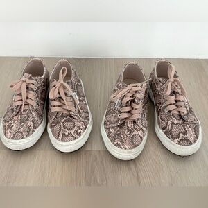 Superga Sneak Skin Sneakers. Girls Size 30 and 31
